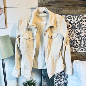 White courdroy jacket 🤍🤍